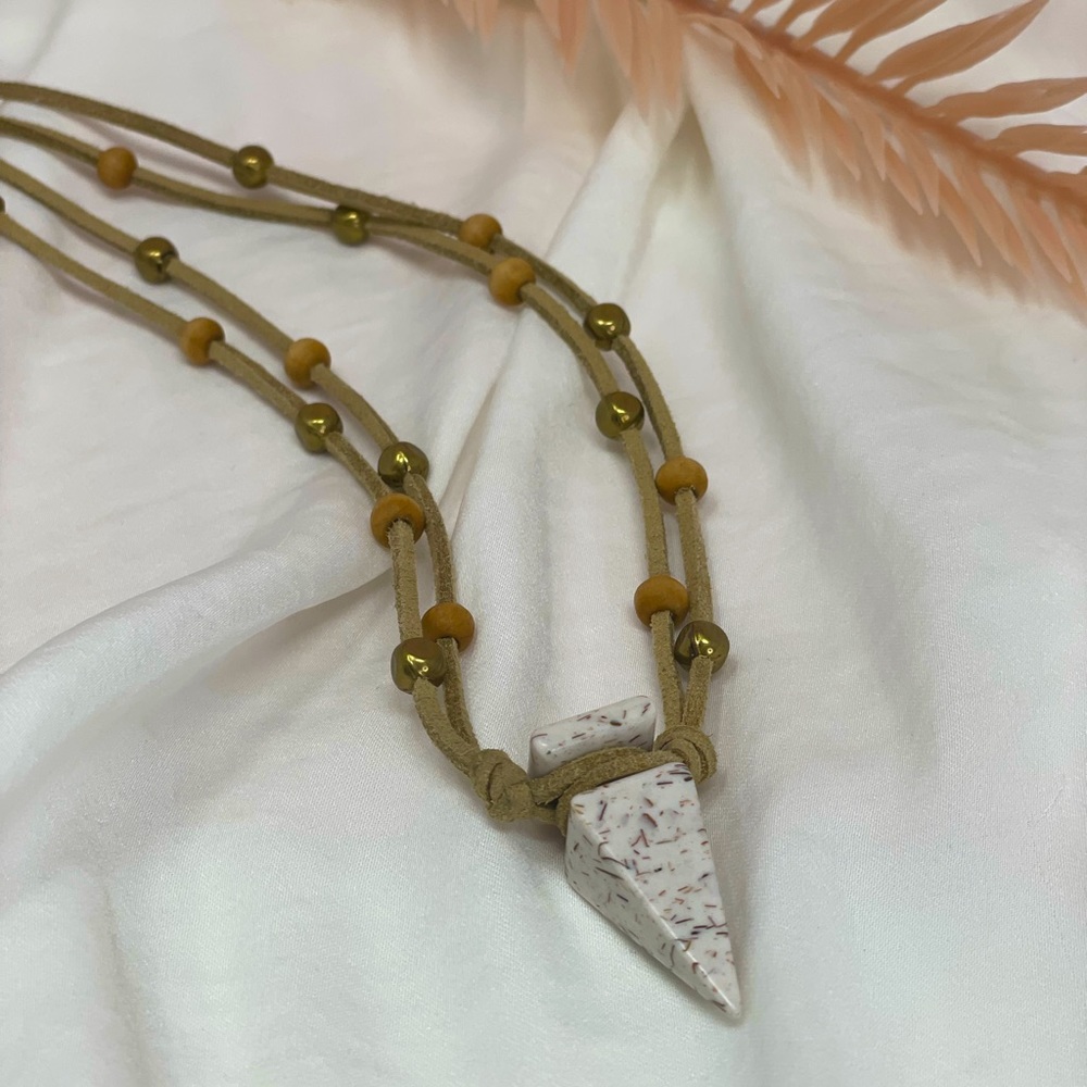 Daga Necklace - Picture 7 of 7